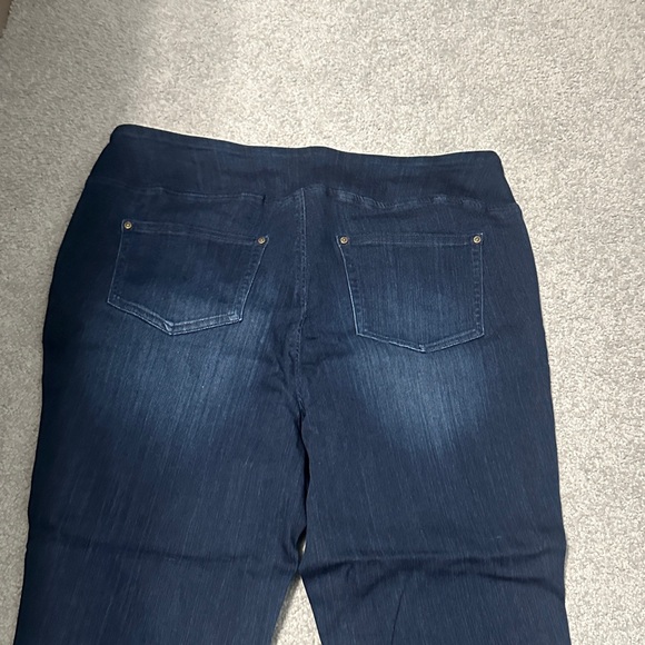 Belle by Kim Gravel Dark Indigo Cropped Jeans - Picture 6 of 8